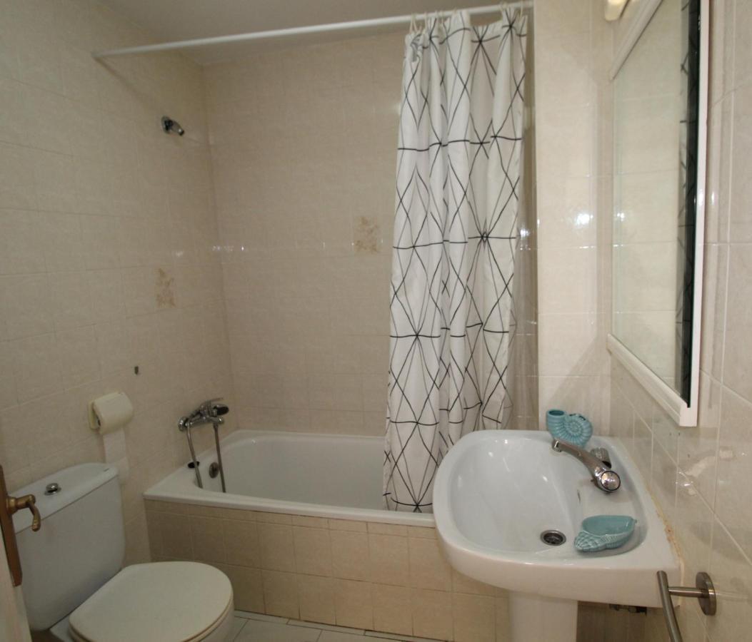 Carihuela Beach Apartment, 2Nd Line Torremolinos Exteriör bild
